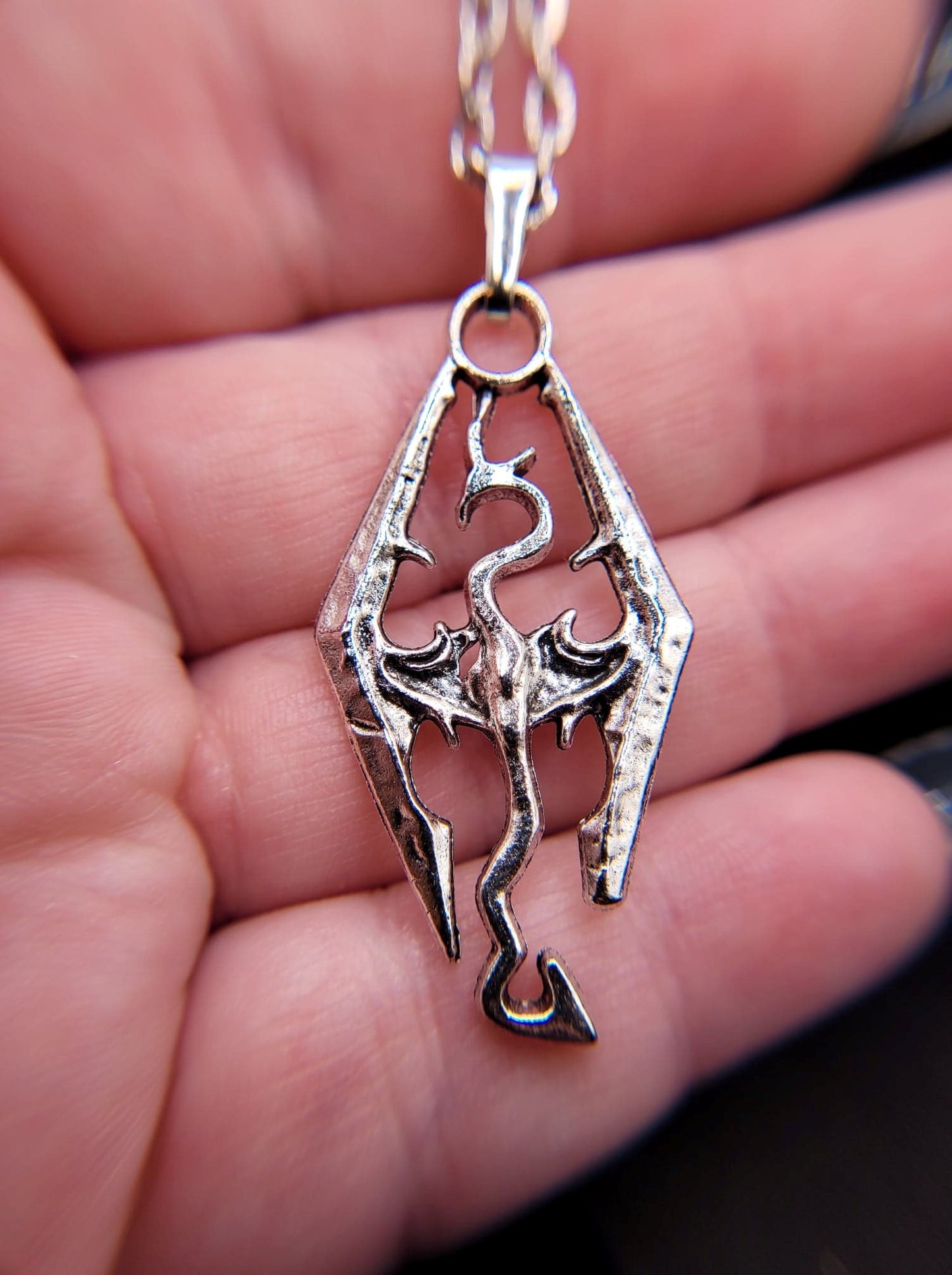 The Elder Scrolls TES V Silver Skyrim Charm Dragon Dragonborn Dovahkiin Necklace