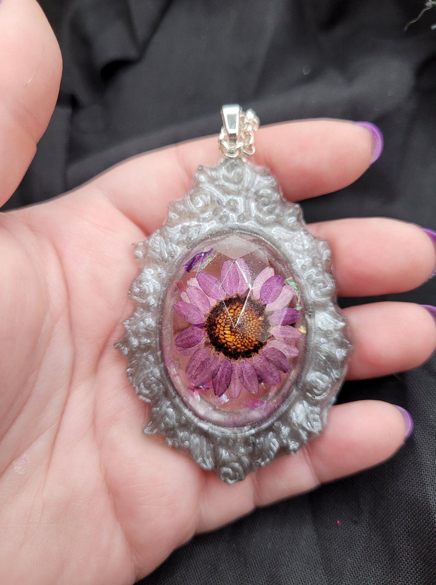 Silver and Purple Resin Faceted Cabochon Pendant Necklace with Pressed Daisy