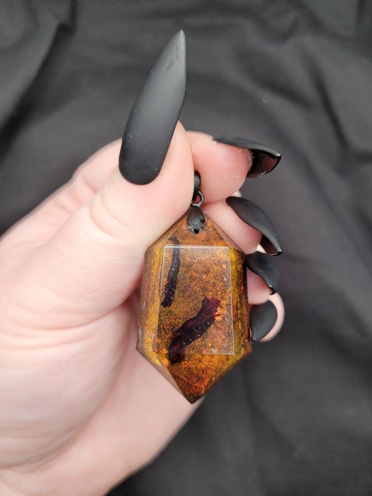 Multichrome Resin Pendant with Black-Green-Red-Orange Shift and Dried Roselle Flower