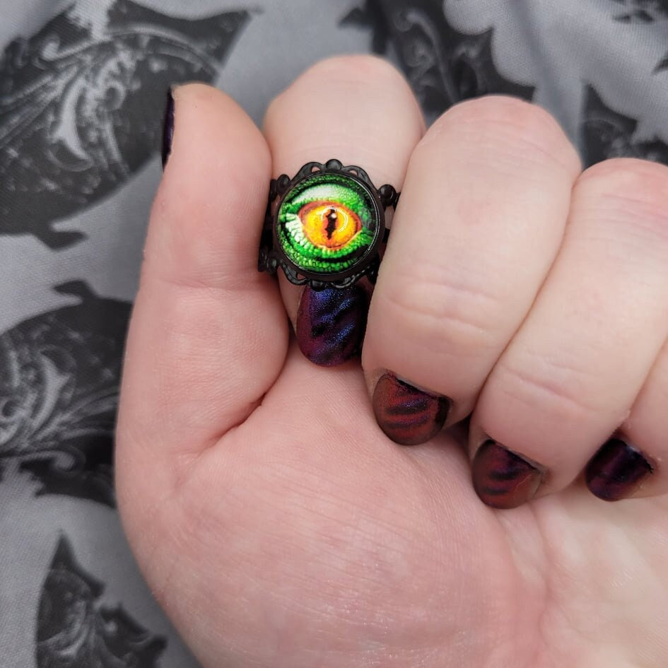 Adjustable Dragon Eye D&D Fantasy Ring on Filigree Black Band (Multiple Styles)