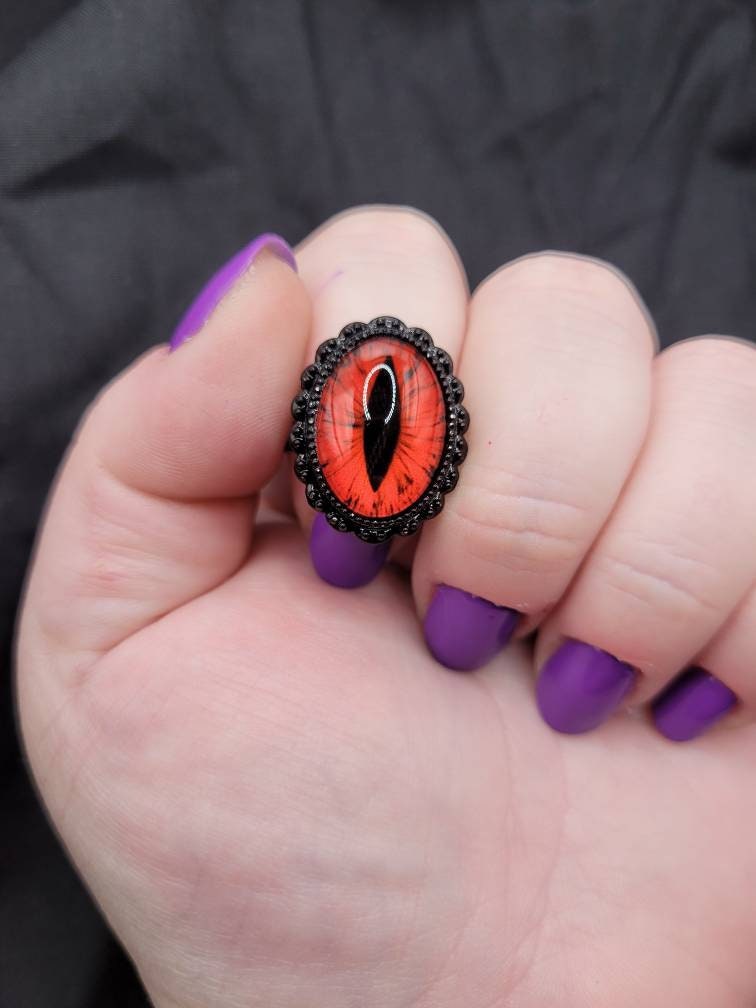 Oval Dragon Eye RPG DND Fantasy Cosplay Ring