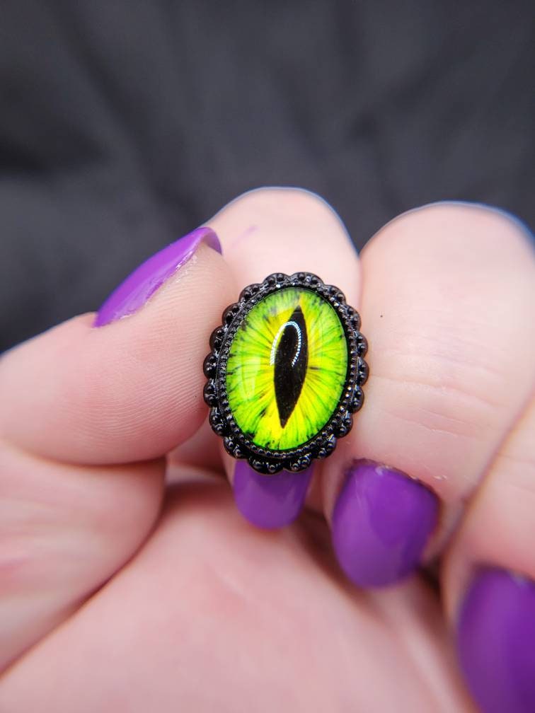 Oval Dragon Eye RPG DND Fantasy Cosplay Ring