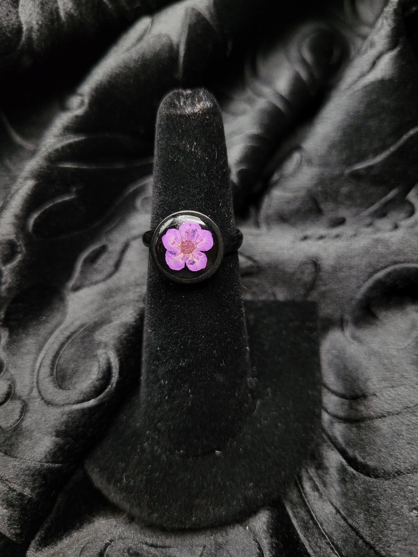 Goth Black Stainless Steel Adjustable Resin Pressed Flower Ring