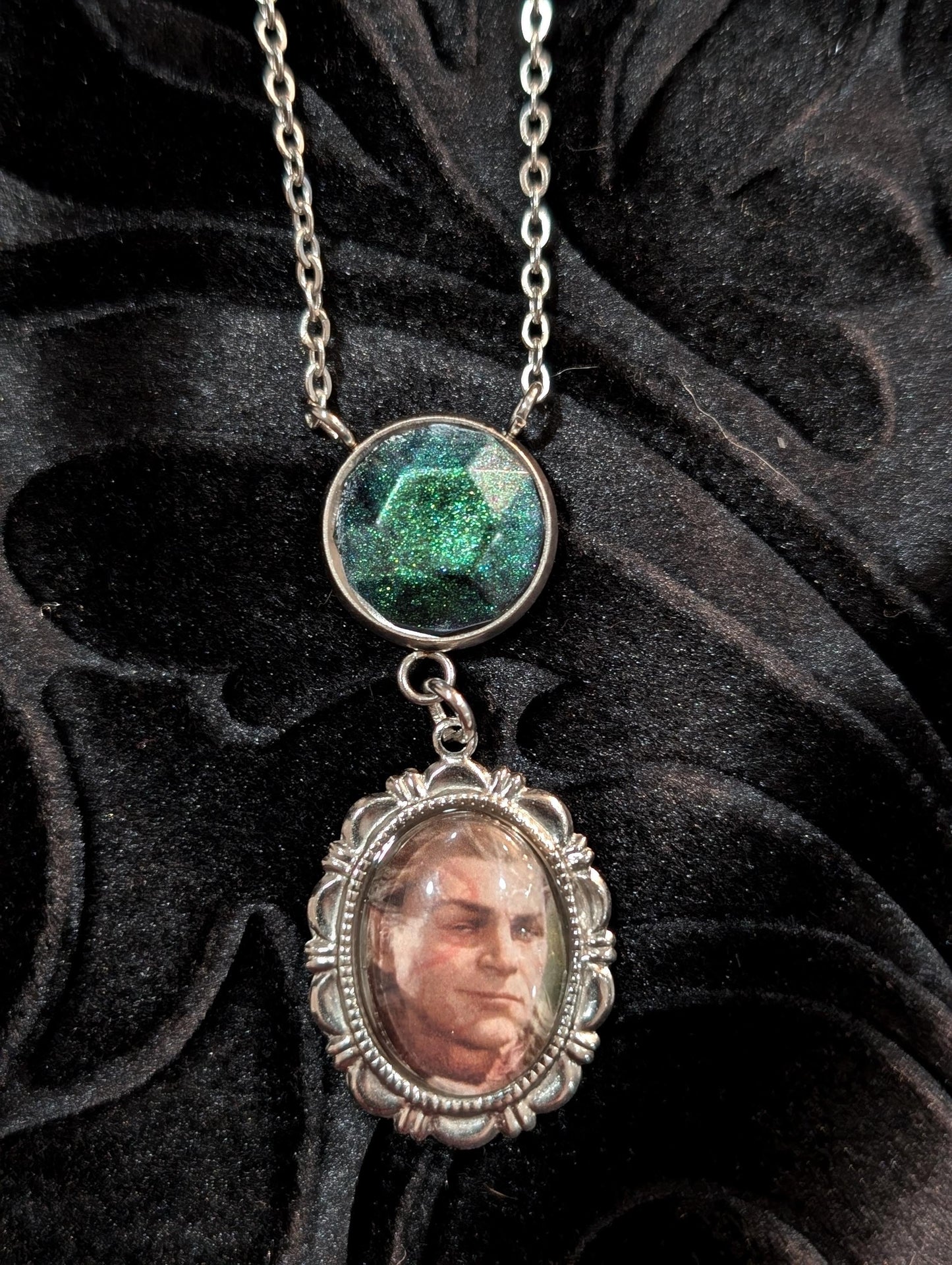 Halsin BG3 Stainless Steel Portrait Necklace Baldur's Gate 3 Follower