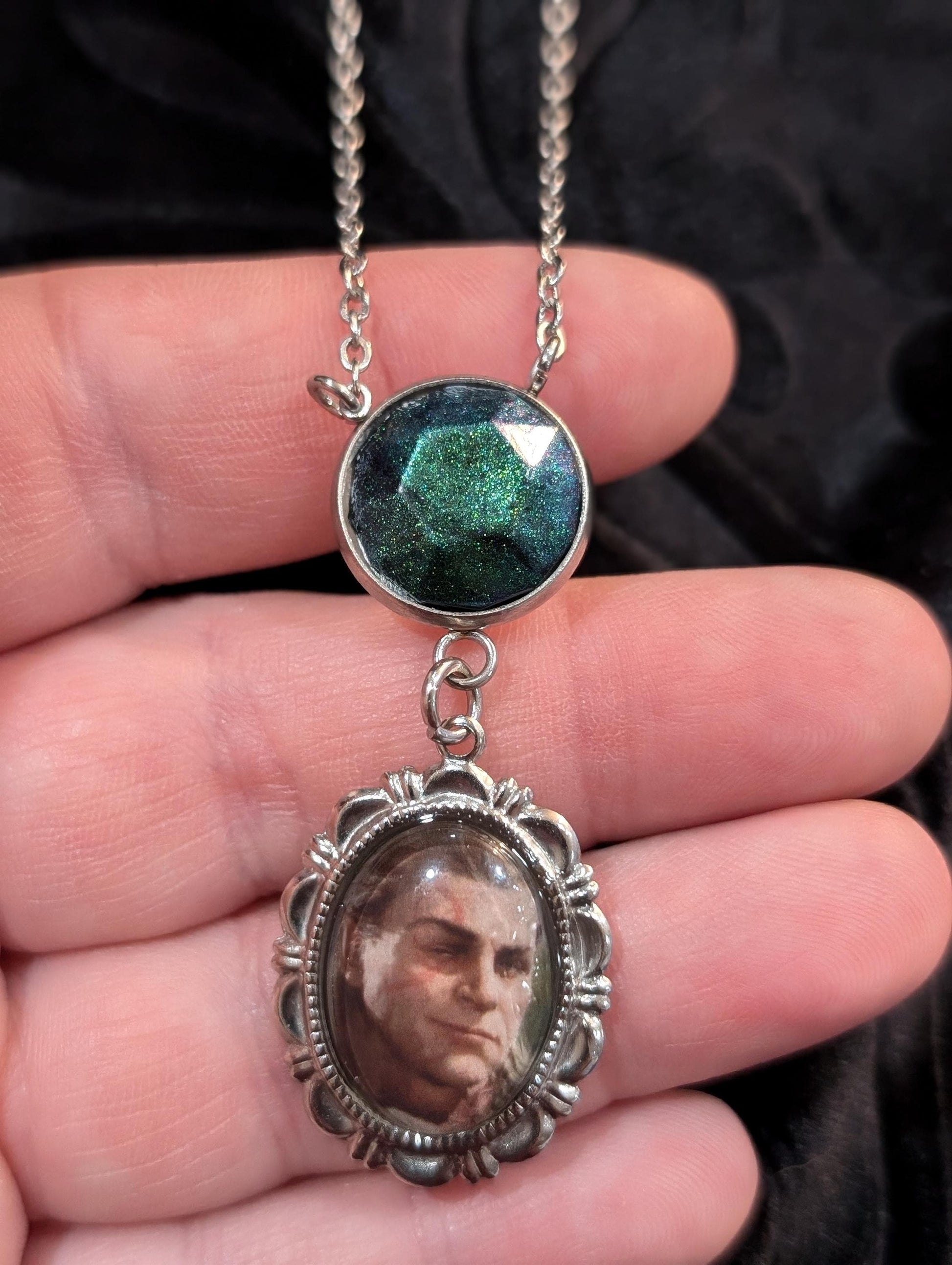 Halsin BG3 Stainless Steel Portrait Necklace Baldur's Gate 3 Follower